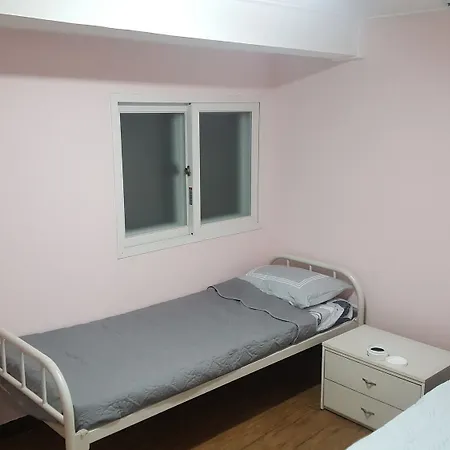 Seochon Lighthouse - Hostel